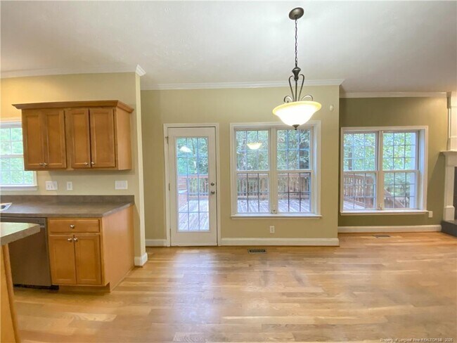 Building Photo - 1058 Carolina Way