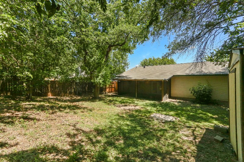 Building Photo - 121 Meadow Hill