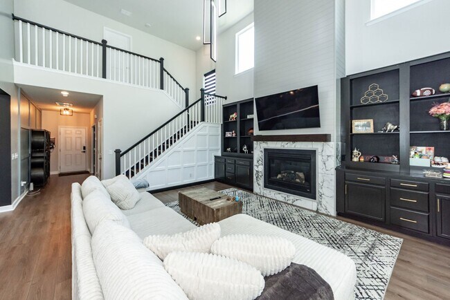 Building Photo - 4 Bedroom, 2.5 Bathrooms in Watson Hill - Summerville