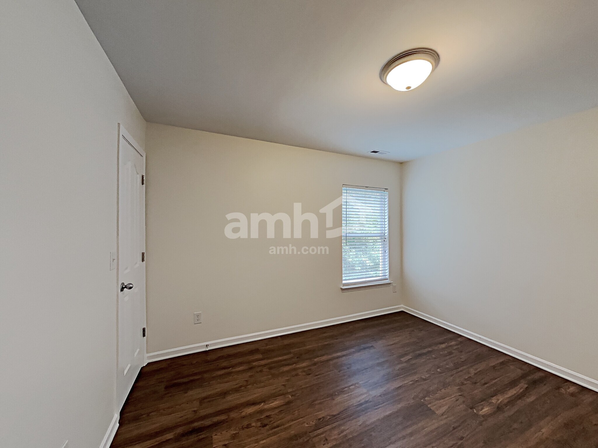 Building Photo - 10916 Slalom Hill Rd