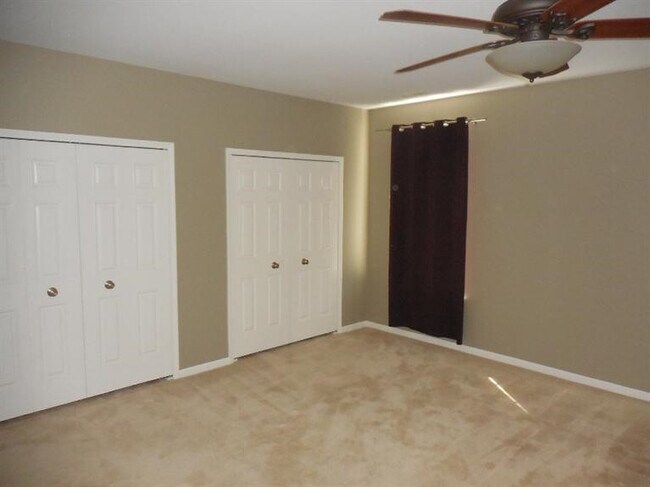 Building Photo - 824 W Summerfield Gln Cir