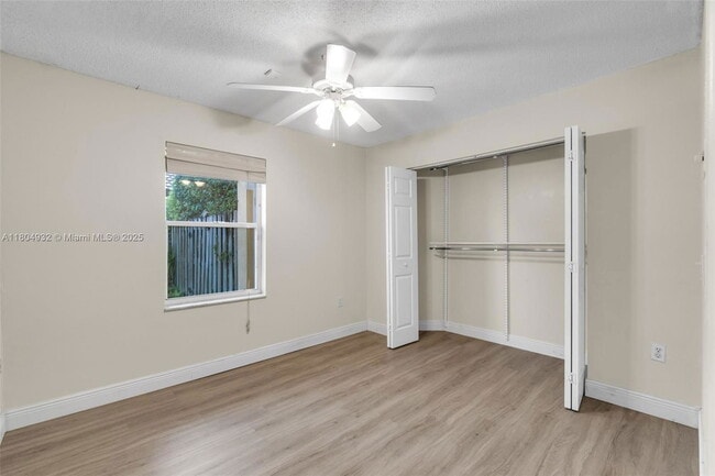 Building Photo - 14761 SW 156th Ave