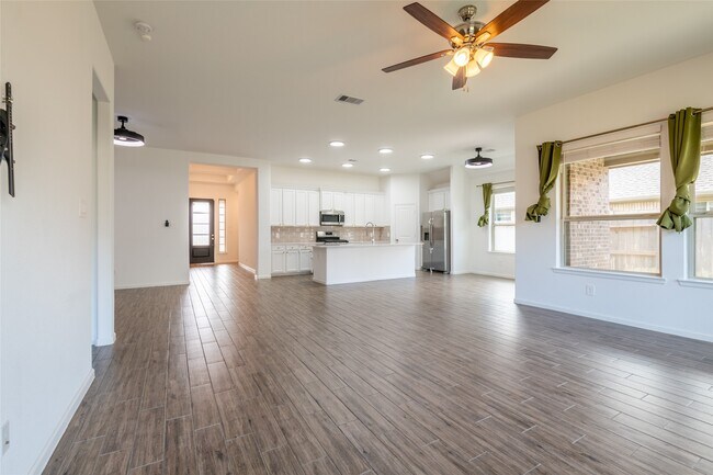 Building Photo - 15023 Mulberry Hallow St