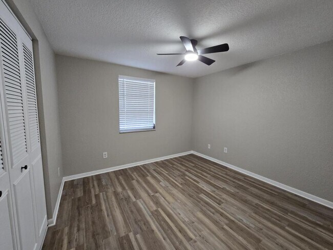 Building Photo - 9310 Marler Rd