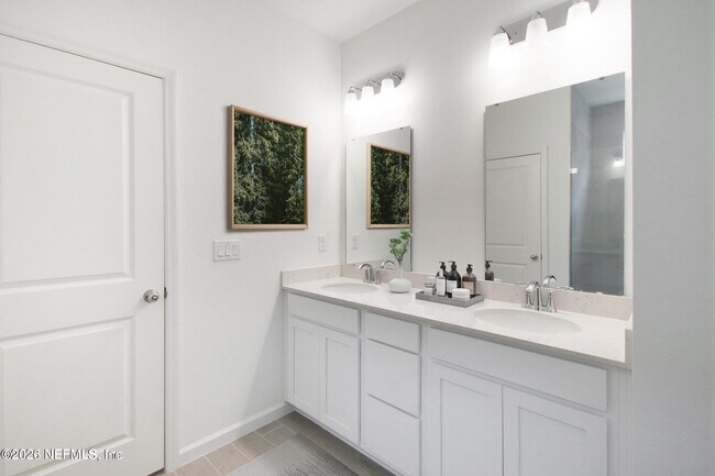 Building Photo - 28 Pentwater Rd