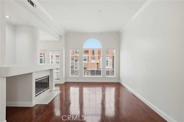 Building Photo - 9 Torrigiani Aisle