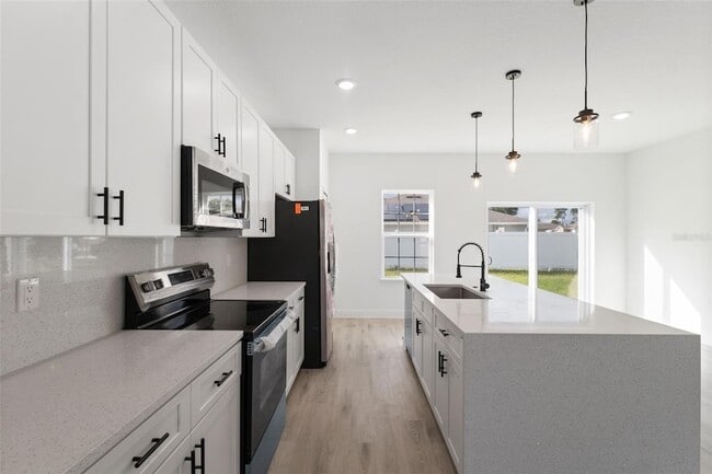 Building Photo - 2273 SW 158th St Rd