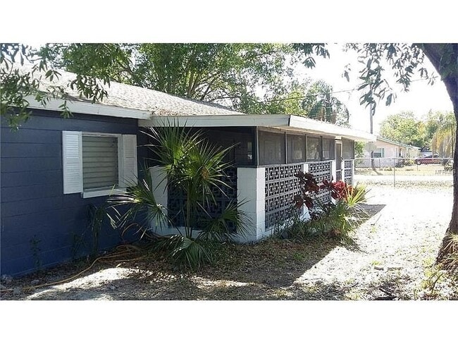 Building Photo - 2020 W Magnolia St