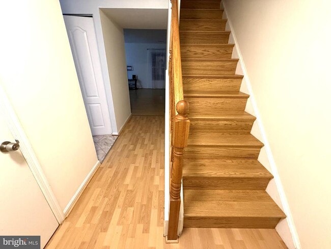 Building Photo - 4924 Van Walbeek Pl