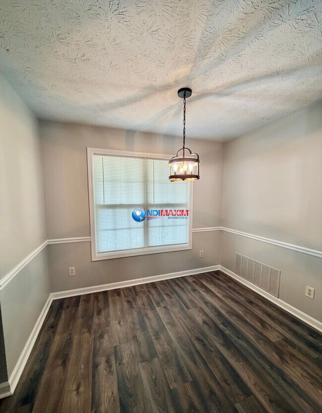 Building Photo - Nice UPDATED 3-bedroom ranch in Lawrenceville