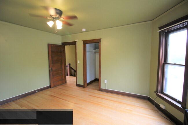 Bedroom 2 - 2032 Jefferson St