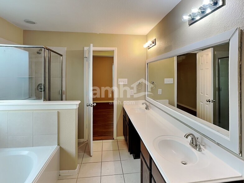 Building Photo - 21715 Britton Hill Way