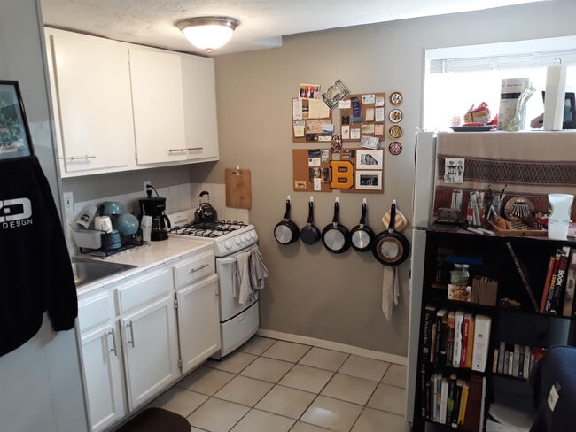 Building Photo - 518 NW 12th St