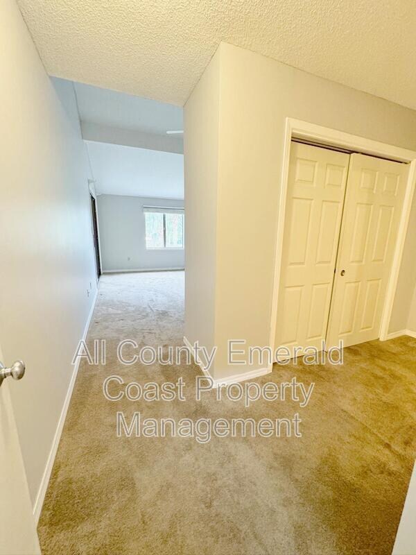Building Photo - 930 Gulf Shore Dr