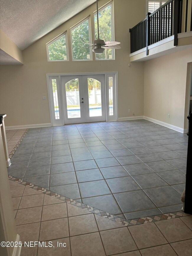 Building Photo - 1815 Kings Ct