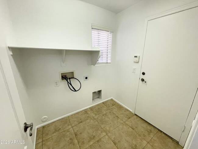 Building Photo - 42495 Chambers Dr