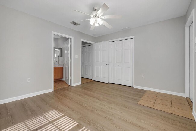 Building Photo - 2738 W Tharpe St