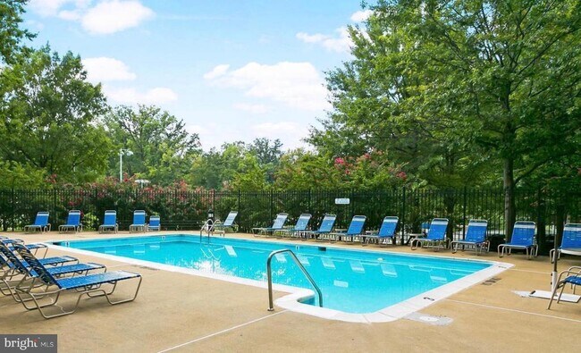 Building Photo - 1276 N Wayne St