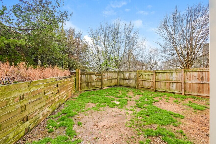 Building Photo - 159 Bethany Manor Dr