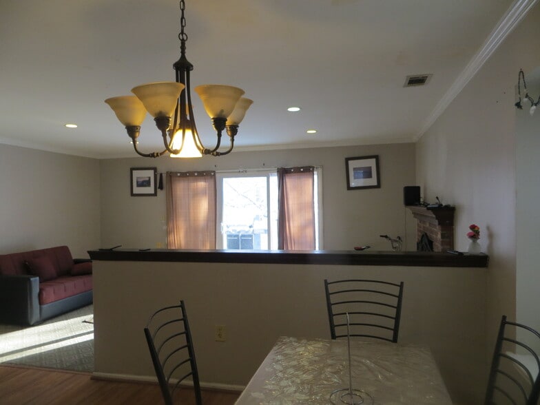 Building Photo - 64 Joda Dr