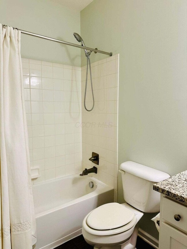 Building Photo - 3225 Rossmore Cir