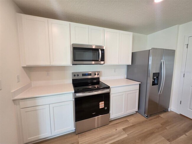 Building Photo - 4631 SW 88 Pl