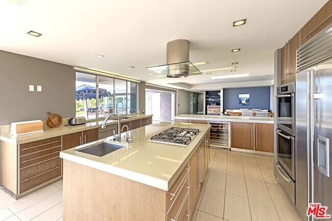 Building Photo - 16722 Charmel Ln