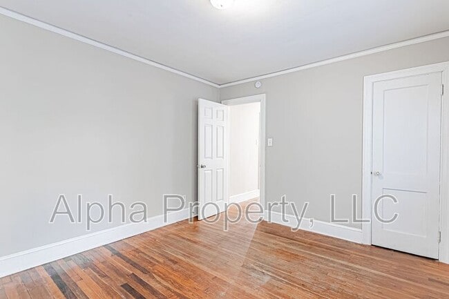 Building Photo - 102 Harvard Dr