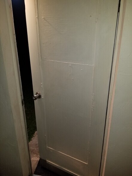 Building Photo - 300 Salem Ave NW