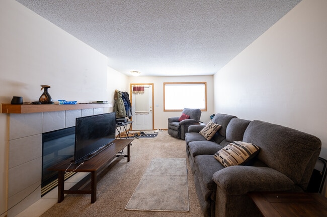 Building Photo - 17431 Glacier Wy
