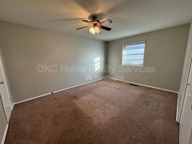 Building Photo - 3512 Willow Springs Dr