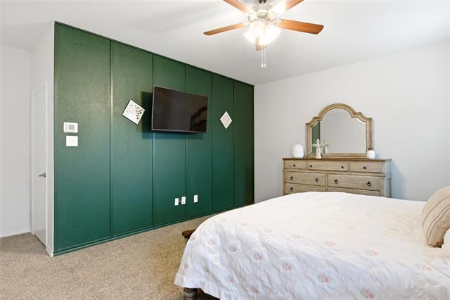 Building Photo - 807 Cormorant St