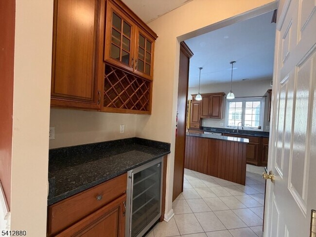 Building Photo - 105 Churchill Ave