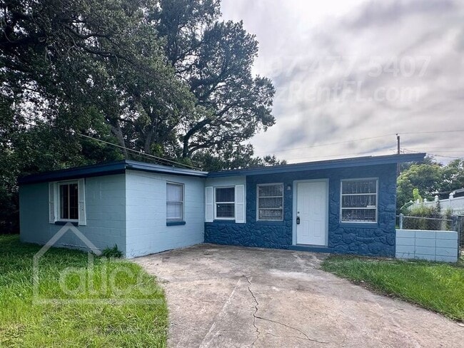 Primary Photo - 7620 Prato Ave