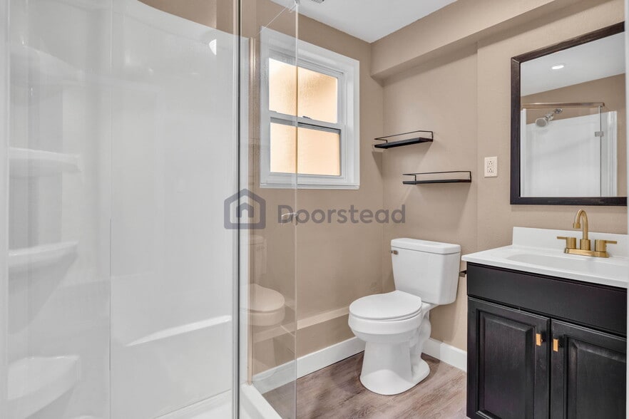 Building Photo - 4103 NE 2nd Pl