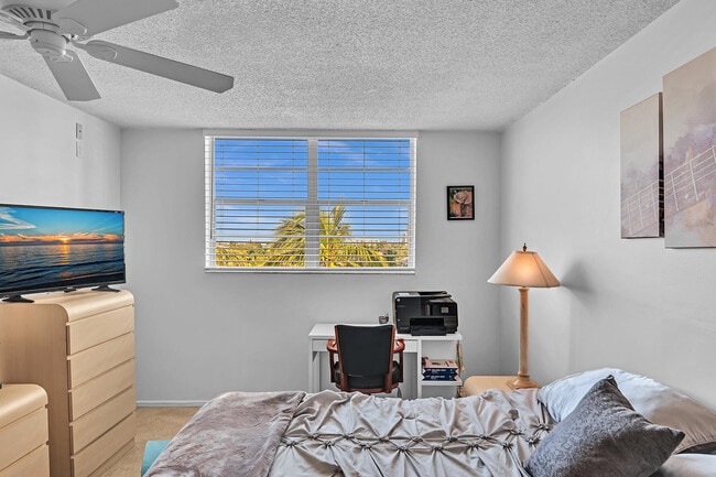 Building Photo - 1421 S Ocean Blvd