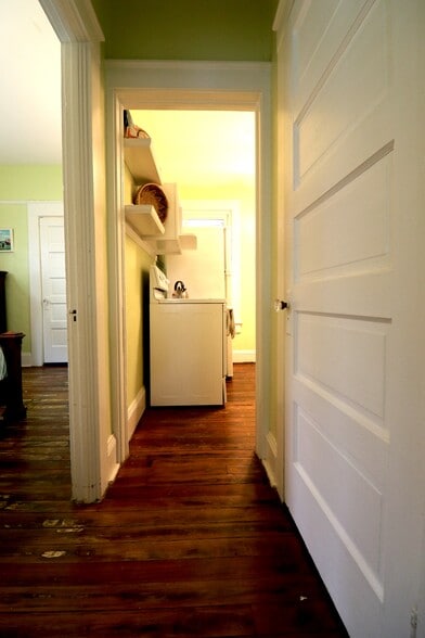 Building Photo - 2016 Hallwood Pl