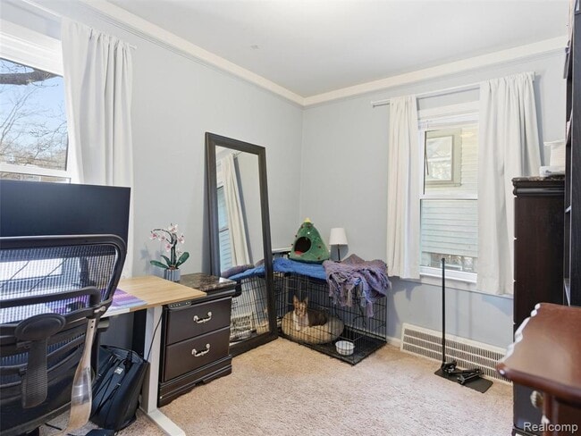 Building Photo - 922 N Maple Ave