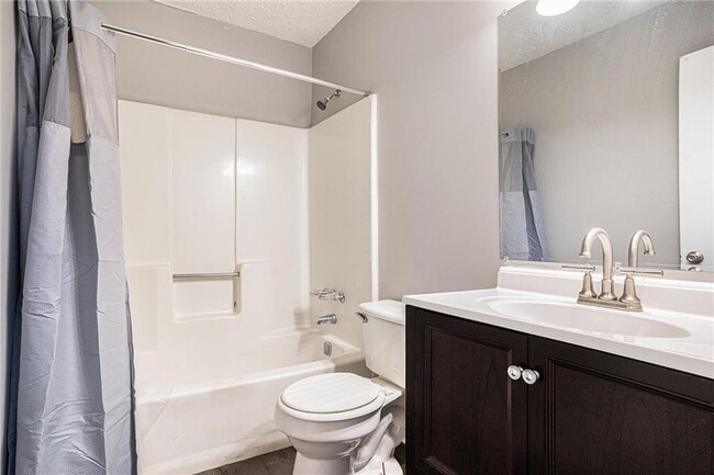 Building Photo - 5472 Glen Haven Dr