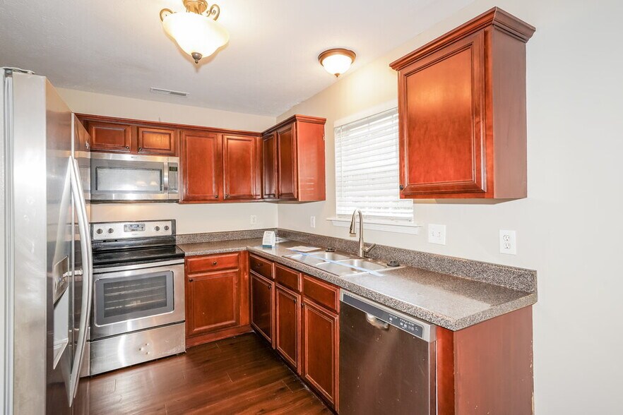 Building Photo - 274 Bill Stewart Blvd