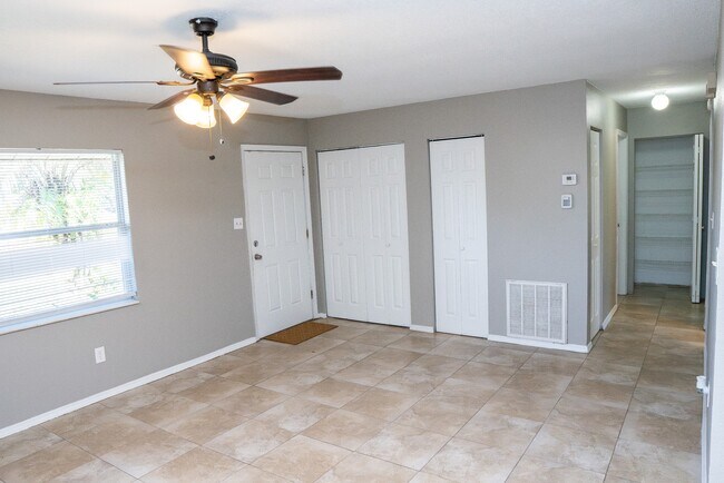 Building Photo - 1483 Elderton Dr