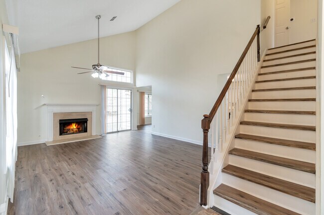 Building Photo - 1254 Watercrest Cir