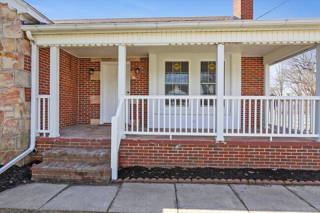 Building Photo - Beautiful three-bedroom single family home...