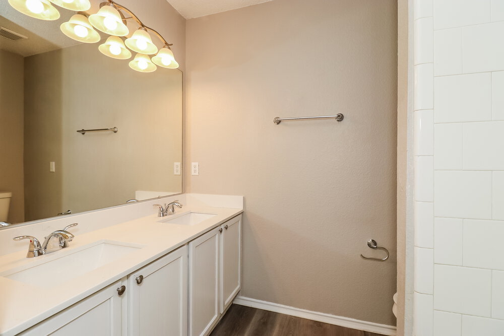 Building Photo - 1406 Kilkenny Dr