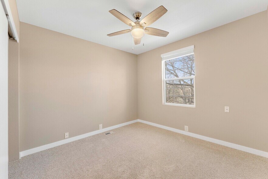 Building Photo - 3425 East 123rd Drive