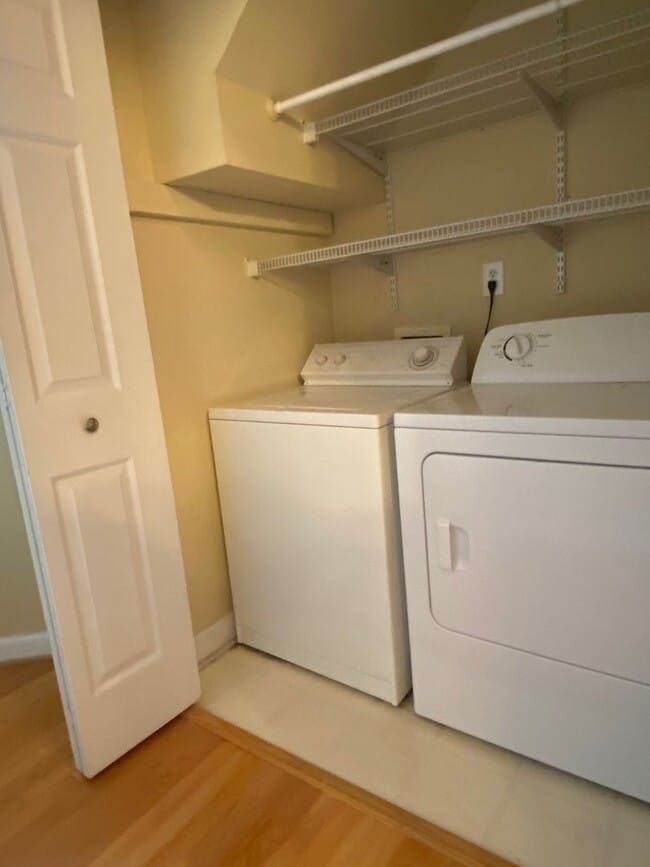 Building Photo - Orchard Farms, 4 Bedroom 2.5 Bath
