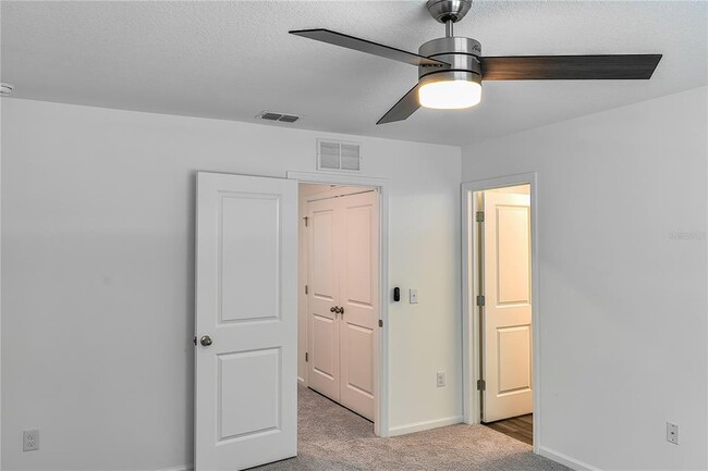 Building Photo - 38061 Elby Ln