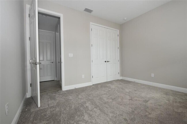 Building Photo - 6394 Roadstead Ct
