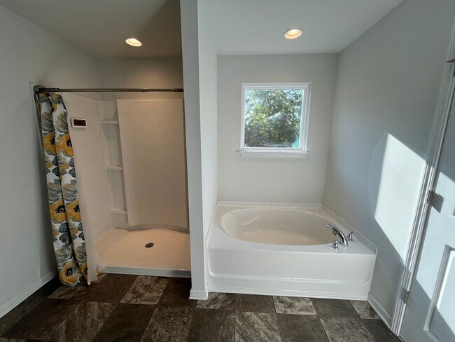 Building Photo - 751 Stradleigh Ct