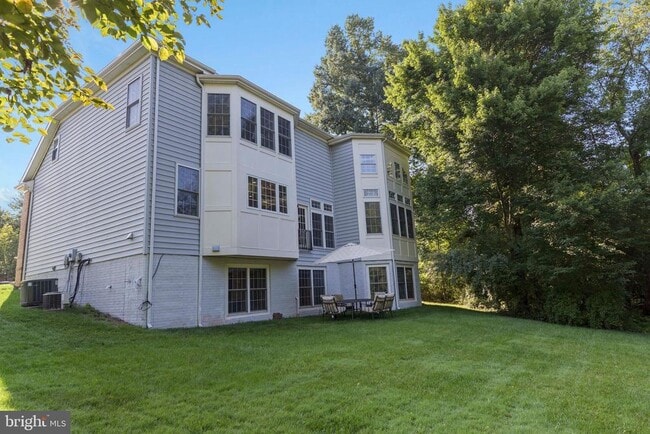 Building Photo - 12980 Highland Oaks Ct